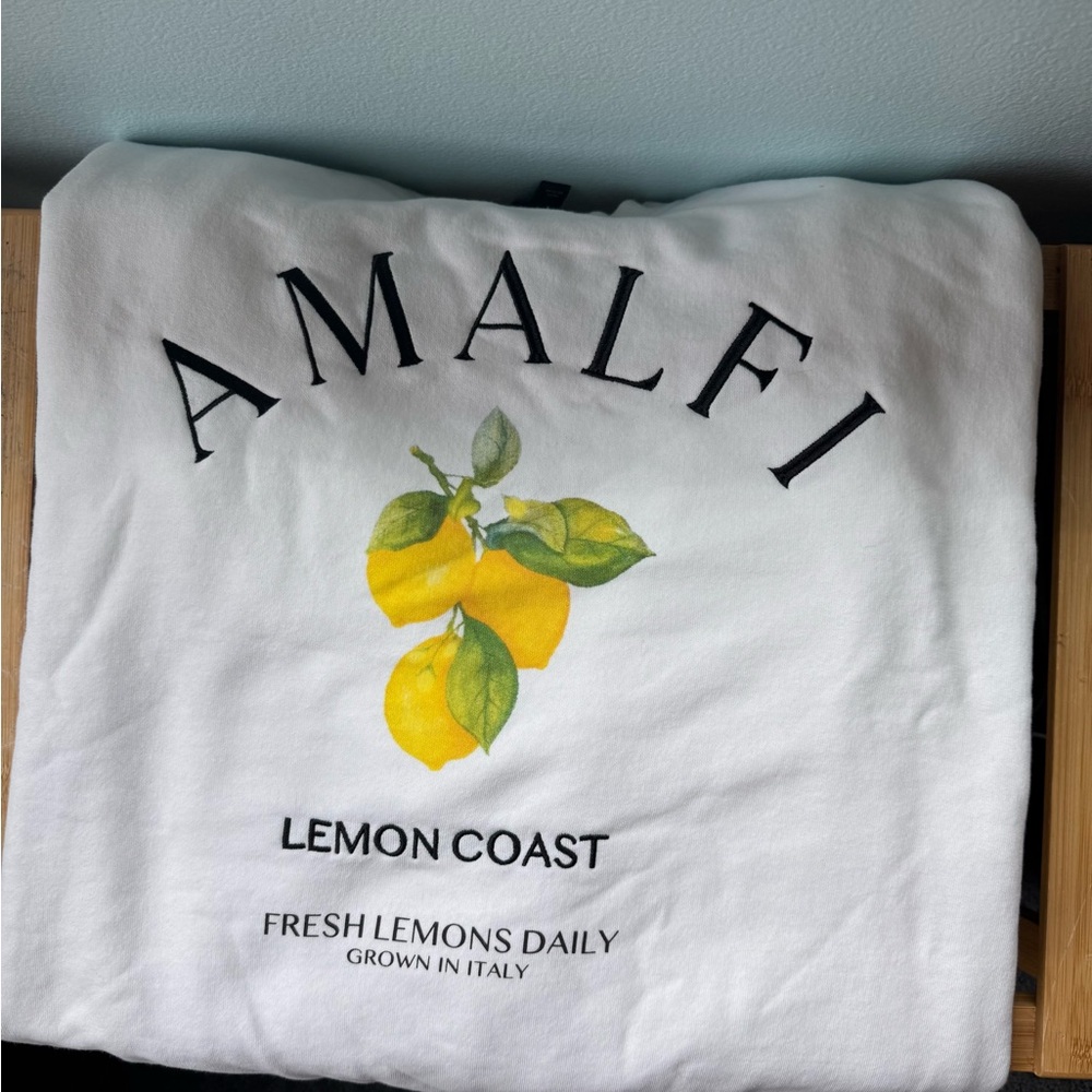 Amalfi Oversized White Crewneck Sweater with Lemon Design